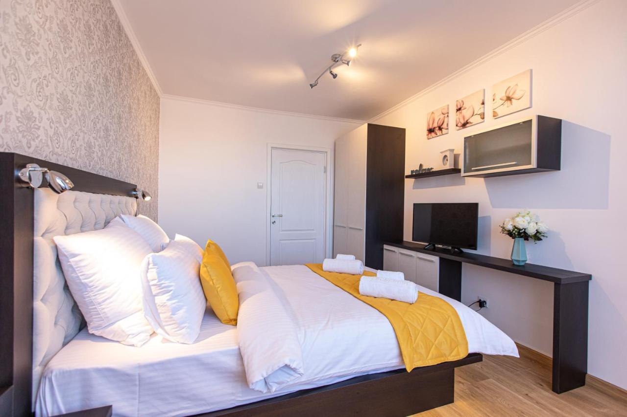 Onyx - Wonder Aparthotel Braşov Buitenkant foto