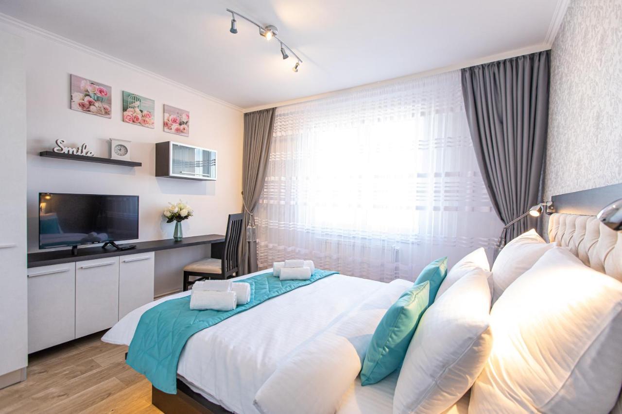 Onyx - Wonder Aparthotel Braşov Buitenkant foto